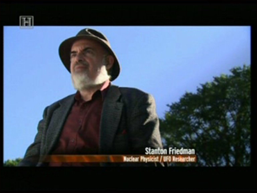Stanton Friedman in an episode of UFO Files.
